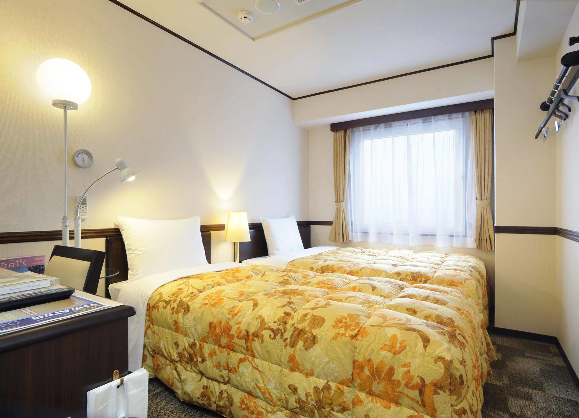 Toyoko Inn Hachinohe Ekimae Buitenkant foto